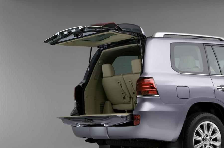  Lexus LX570 2008 года  (фото 100 из 221)